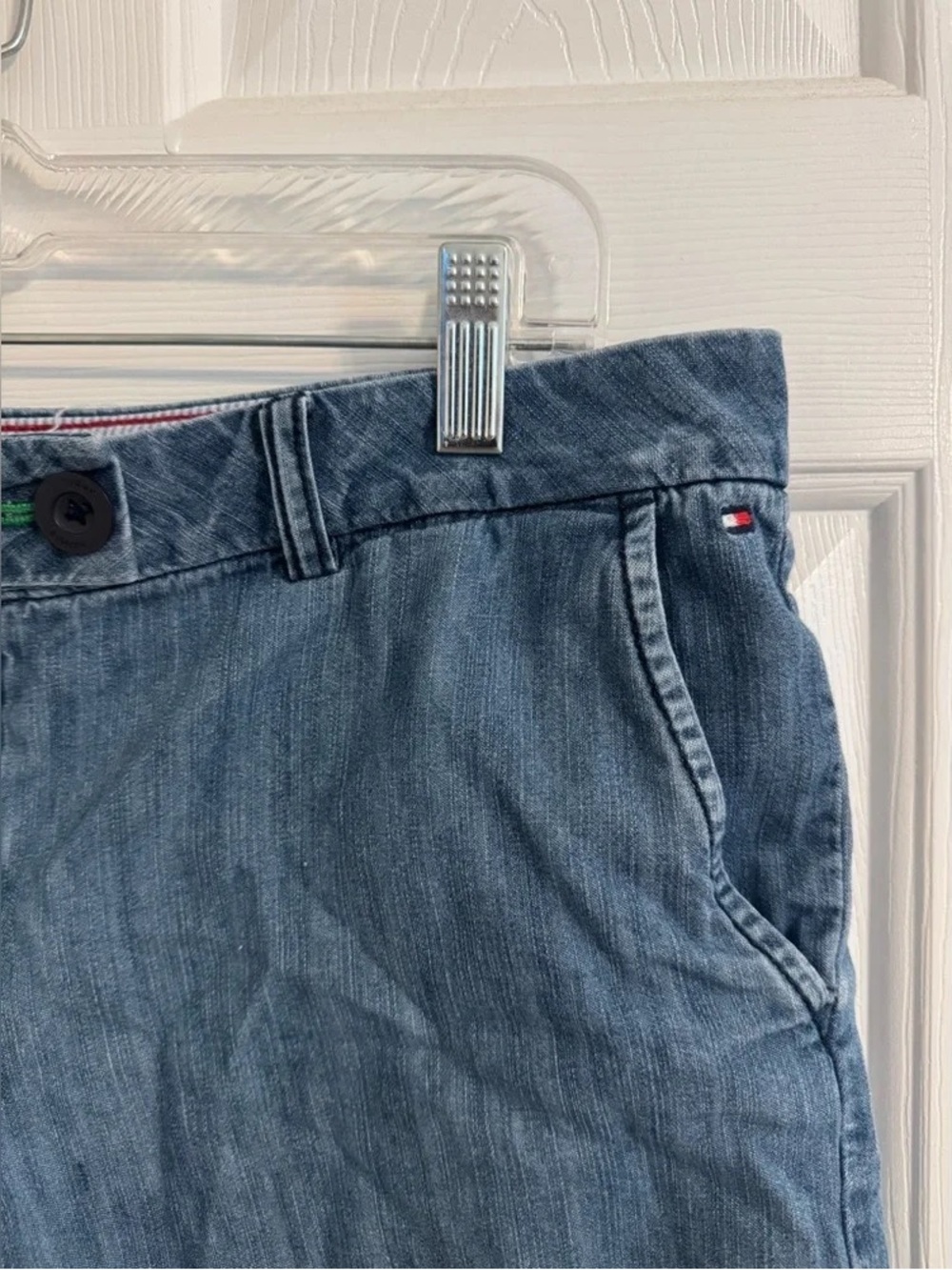 Women's Denim Shorts in Medium Blue — Casual Everyday Style - Picture 3 of 3